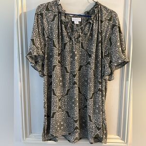 Liz Claiborne Olive and Cream Paisley Peasant Top